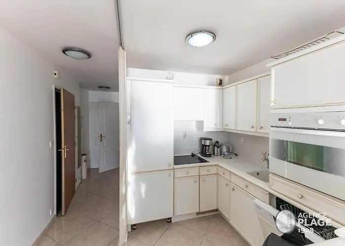 T2 Face Avec Garage Aux Sables-d'olonne - Fr-1-197-213 *